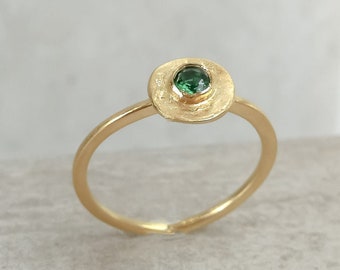 Vintage style gold ring with tiny green emerald stone Gemstone ring, Minimalist ring, May birthstone ring, Simple gold ring, Gift for her