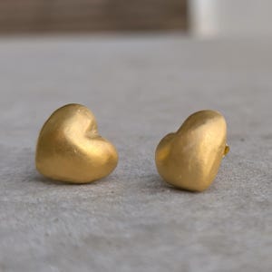 Gold Heart earrings Dainty Gold Earrings Minimalist Heart studs, Everyday Errings For Women, Cute jewelry Gift for Her Romantic jewelry gift