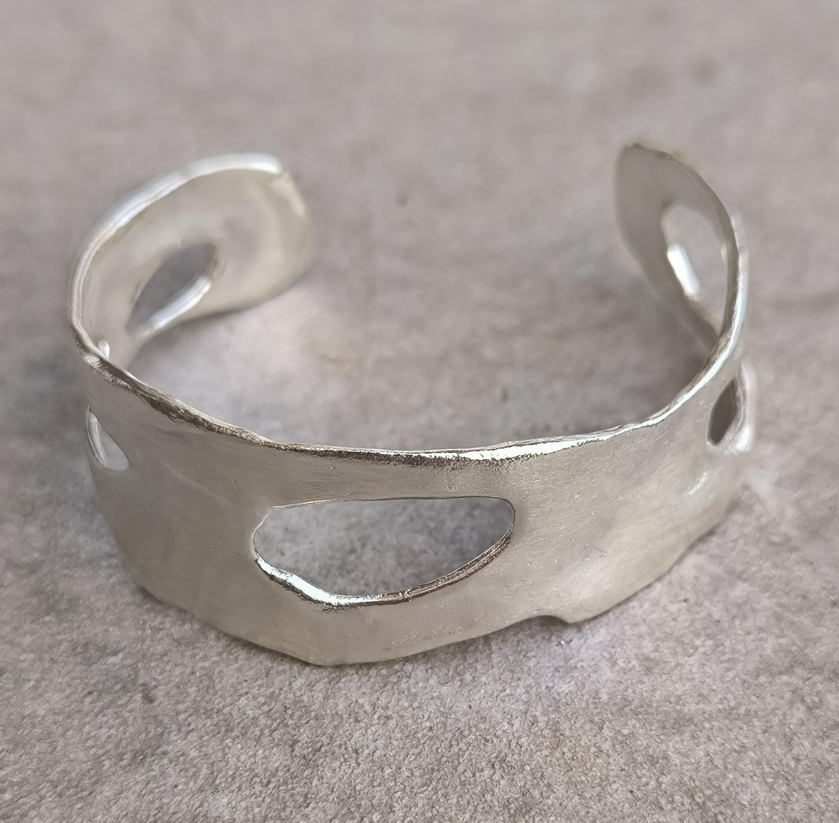 バングル Silver925 Bulky Concave Bone Wide Bracelet / Bangle / Cuff Silver Bone Cuff Bracelet Wide Bone Cuff Bangle, Chunky Big
