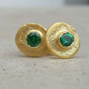Vintage style gold earrings with tiny green emerald 14K Gold earrings Yellow gold  Gold dainty earrings Gold stud earrings Everyday earrings