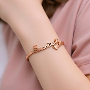 Custom Bangle Bracelet Name Bangle， Personalized Bangle, Women Name Bangle, Kids Bangle, Nameplate Bangle, Gift for her Gold Name Bangle