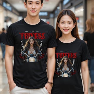 T-shirt ras du cou unisexe en coton Biker Babe | T-shirt graphique moto, cadeau pour les amateurs de motards, tenues décontractées, cadeau d'anniversaire, t-shirt unique
