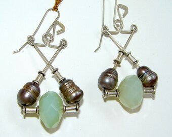 Aqua Chalcedony and Freshwater Pearl Earrings (no.140)