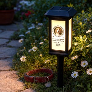 Personalisierte Solar-Gartenleuchte zur Erinnerung an Haustiere, individuelles Foto als Beileidsgeschenk zum Verlust eines Hundes, Gedenkpfahl