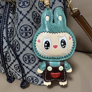 Handmade Leather Labubu Keychain – Cute Cartoon Bag Charm in 9 Colors – Gift for Him or Her