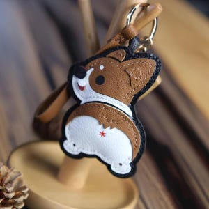 Handmade Corgi Leather Keychain – Genuine Goat Leather Car Key Ring – Cute Dog Bag Charm – DIY Craft Kit or Finished Gift