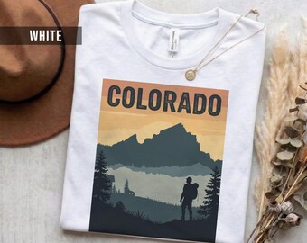 Colorado Retro Tee: Vintage Style Shirt (Soft Cotton, Unisex)