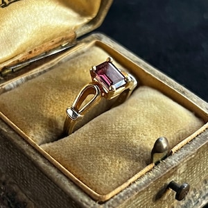 Rhodolite Garnet Ring Vintage 14K Gold Fine Jewelry