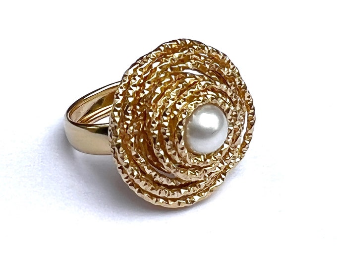 14k Pearl Diamond Cut Gold Swirl Ring Statement Kapow