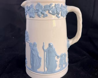 Vintage Wedgwood of Etruria & Barlaston Queens Ware 5 Inch Pitcher Jug