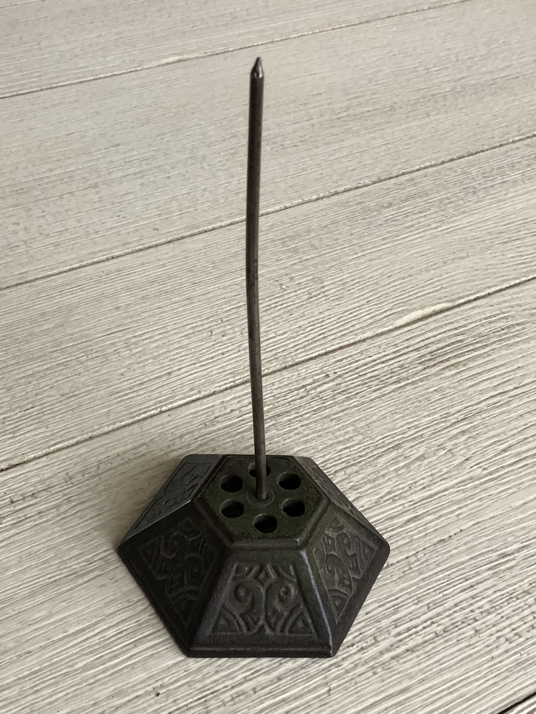 The sleeper and the spindle summary image