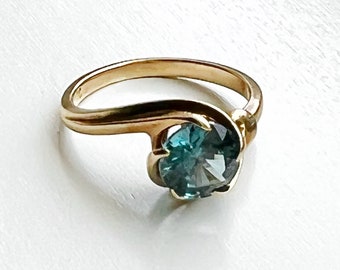 10K Aquamarine Ring Vintage Gold Swirl
