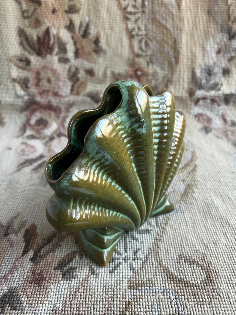 Vintage Frankoma Plainsman Prairie Green Clam Shell Vase image 3