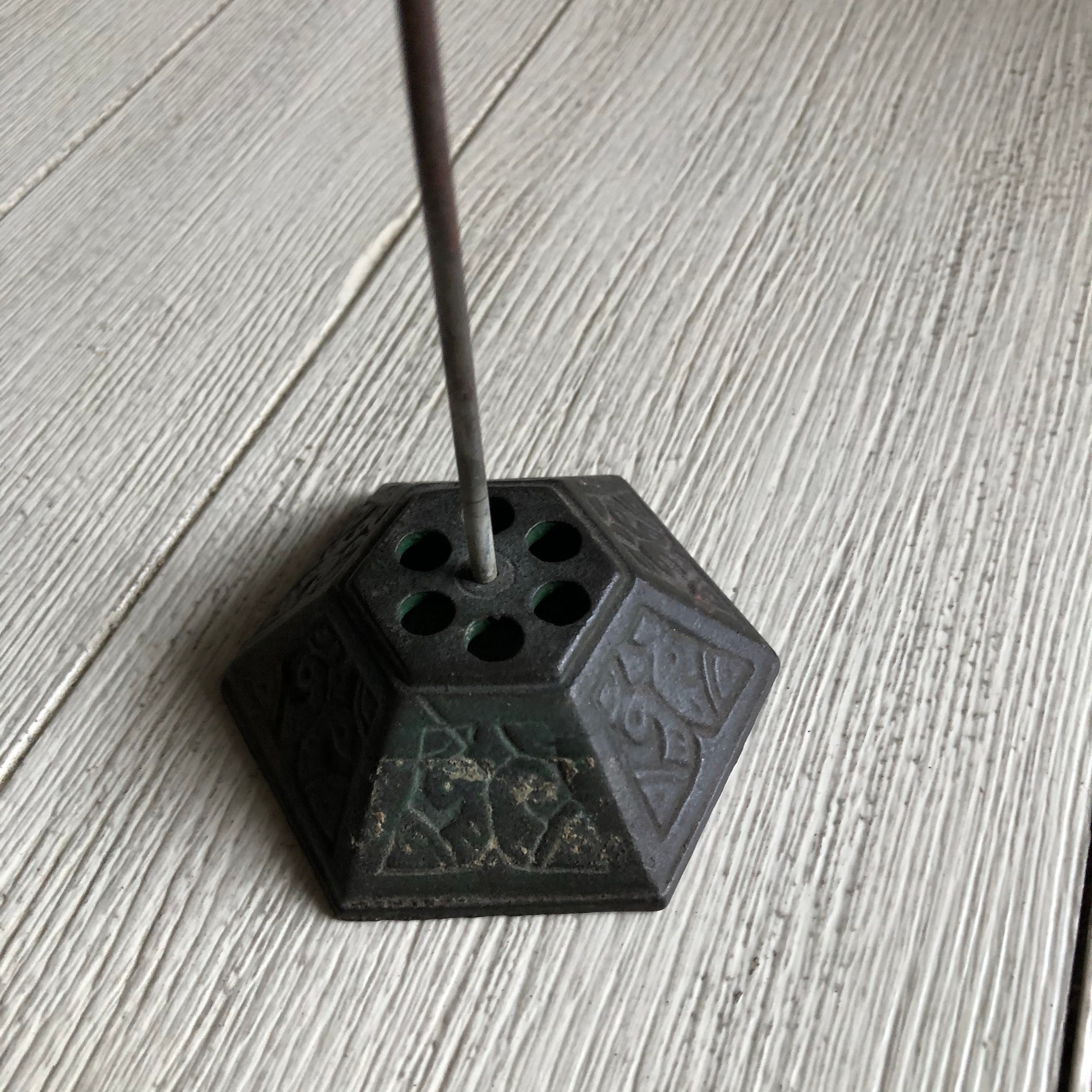 The sleeper and the spindle age range image