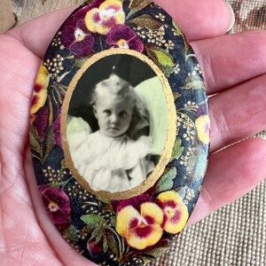 Celluloid Mirror Baby Wreathed in Pansies Vintage Mourning Photo image 5