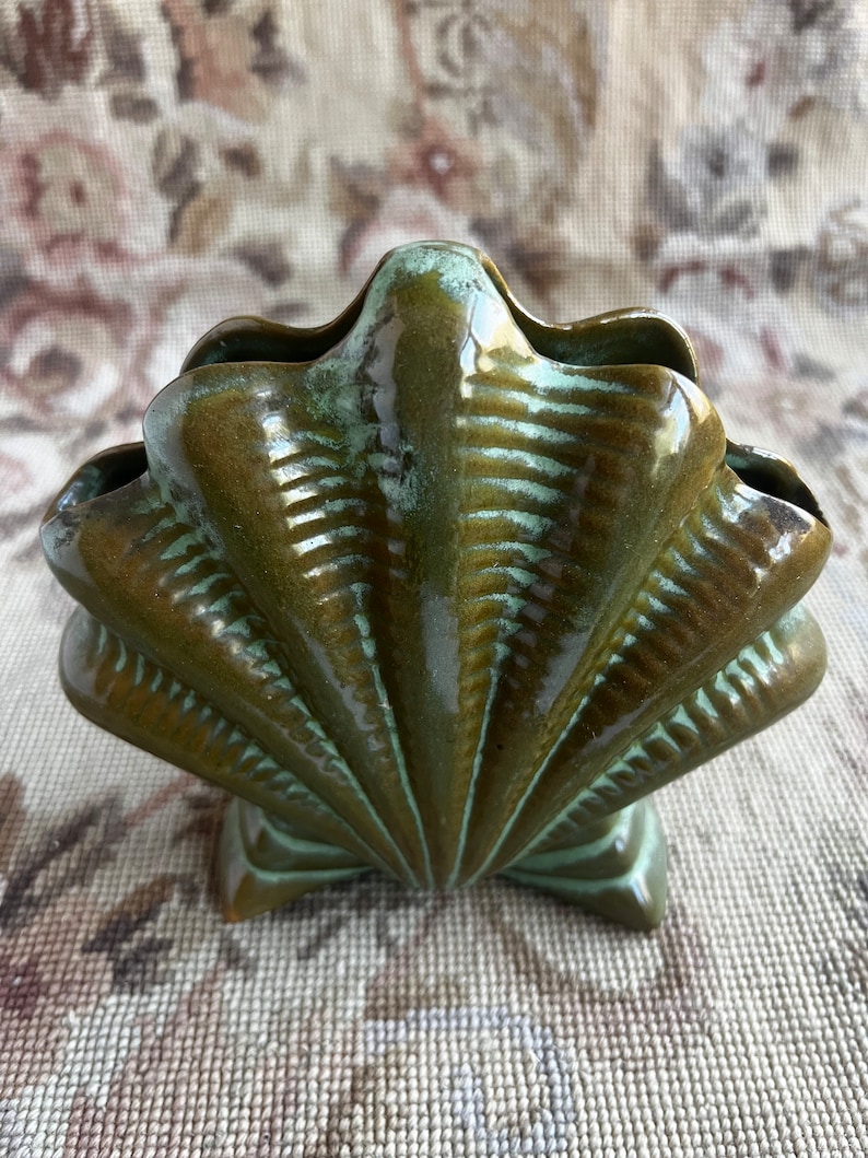 Vintage Frankoma Plainsman Prairie Green Clam Shell Vase image 1