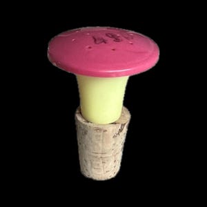 Clothes Sprinkler Top Ironing Accessory Yellow & Pink Plastic Organic Cork Laundry Day