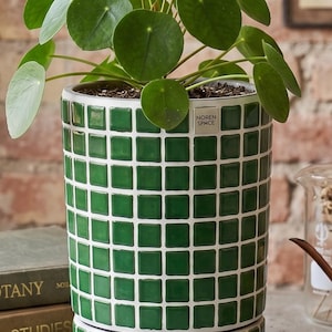 Glass Mosaic Planter Pot with Tray, Large Cylindrical Plant Pot with Drainage Hole, Colorful Indoor Flower Pot, Boho Home Decor Planter