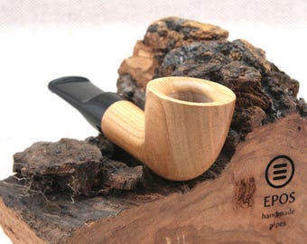 Pinky Pipe a small handmade wooden tobacco and herb accessory