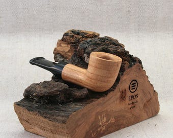 A handmade wooden tobacco and herb Pinky Pipe