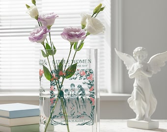 Vaso Acrílico em Formato de Livro "Mulherzinhas", Decoração para Estante inspirada em Louisa M. Alcott, Presente para Amantes de Livros, Vaso em Formato de Livro da Literatura Americana, Vaso Decorativo com Capa de Livro Vintage