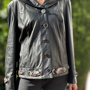 Hooded Brown Leather Jacket With Hood and Tie Waist Vintage