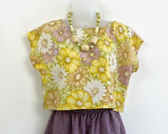 60s style floral print cap sleeve crop top, DAISY PRINT top, Daisies, Upcycled Sustainable Cottagecore, Festival Top, Hippie, 90s Aesthetic