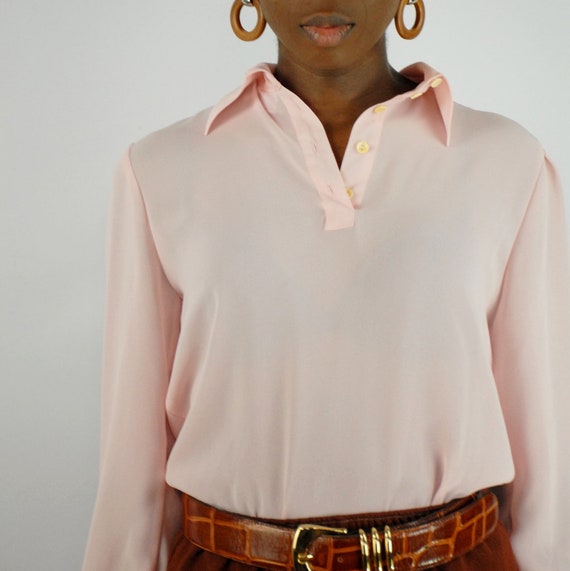 80s VINTAGE pale pink pintuck pleat blouse with c… - image 1