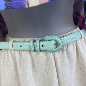 90s vintage seafoam green skinny leather belt, Small Medium, 90s Aesthetic, Snakeskin Belt, 90s Accessories, Pastel Green Belt, Pastel Goth image 6