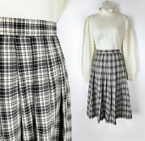 90s Vintage Black and Cream Plaid Wool Pleated Skirt 28 Inch Waist Winter Plaid Skirt Collegiate Dark Academia 90s Clothing Schoolgirl Etsy
