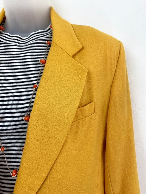 90s vintage canary yellow wool blazer Size 6, But… - image 10