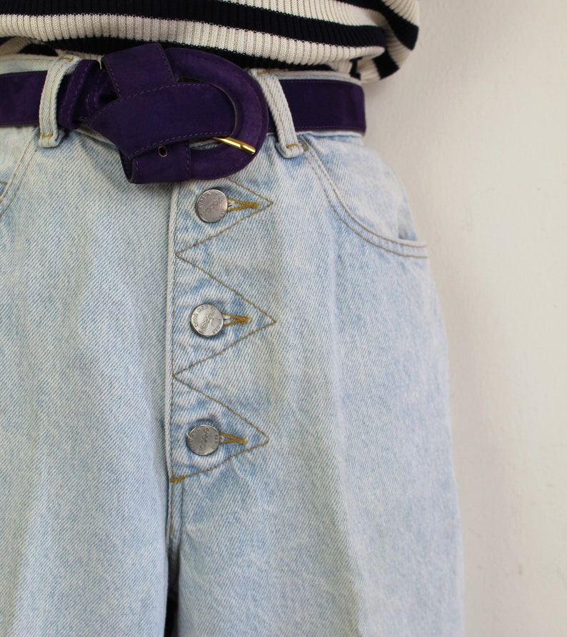 90s Vintage light wash high waist tapered SASSON jeans with button fly Size 9 26 inch waist 90s Aesthetic 90s Jeans Triangle Button Fly