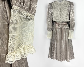 80s vintage pinkish beige jacquard satin with cream lace blouse and skirt set Medium Lace Skirt Suit Dress for Wedding Guest Mother of Bride