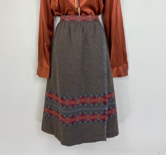 90s southwestern border print wrap skirt midi ski… - image 3