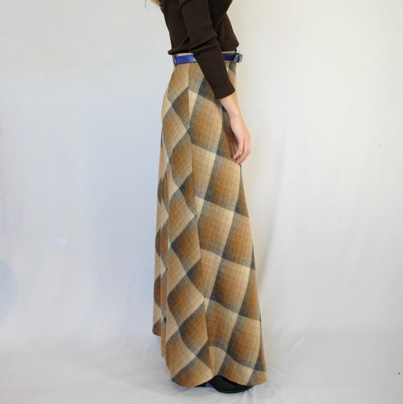 70s VINTAGE WOOL plaid A line maxi skirt, 29 inch… - image 6