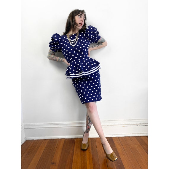 80s does 40s navy polka dot peplum dress, Size 4,… - image 10