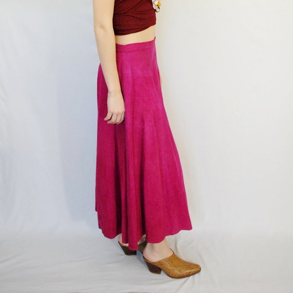 90s hot pink suede maxi skirt, Size 10, 30 inch w… - image 4