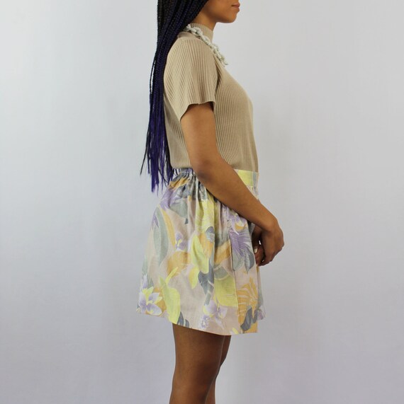 90s VINTAGE pastel floral mini skirt, 28 inch wai… - image 5