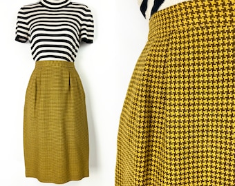 90s vintage mustard wool houndstooth plaid pencil skirt Size 4, 24 Inch Waist Cher Horowitz Clueless Costume