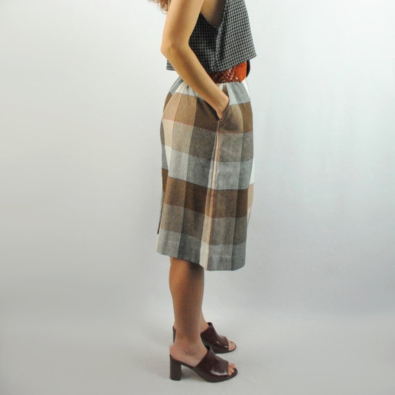 80s box plaid wool knee length skirt with slant p… - image 4