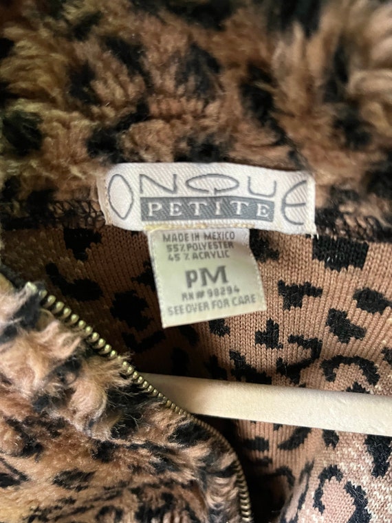 90s vintage leopard print faux fur coat Medium VE… - image 2