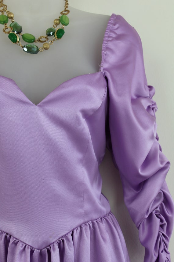 80s purple satin ball gown with ruched sleeve, Ta… - image 5