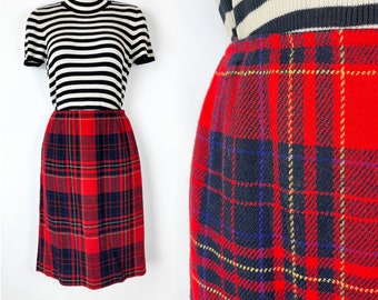 90s vintage red and black plaid knee skirt Size 8 28 inch waist Schoolgirl Preppy Cher Horowitz Clueless 1990s Plaid Pencil Skirt for Office
