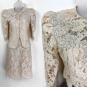80s vintage pale pink lace blouse and skirt, Petite Small, Lace Skirt Suit, Wedding Outfit, Dress for Wedding, Mother of Bride, Lace Suit