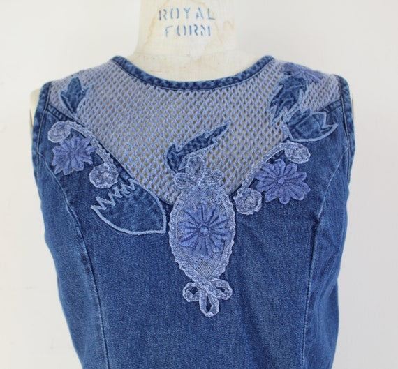 90s Vintage fitted denim mini dress with crochet … - image 2