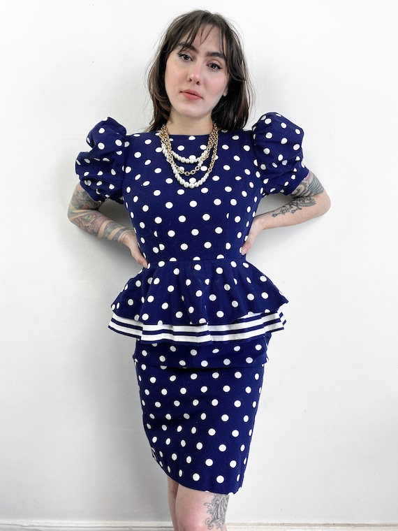 80s does 40s navy polka dot peplum dress, Size 4,… - image 8