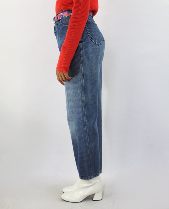 90s medium wash pinstripe high waist jeans, 30 in… - image 4