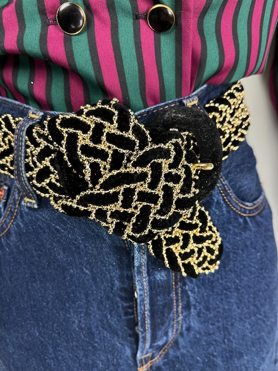 Vintage Black Velvet Gold Chain Hardware Braided Maximalist Belt Medium / Large Black Gold Chain Belt for sale | eBay main image 4