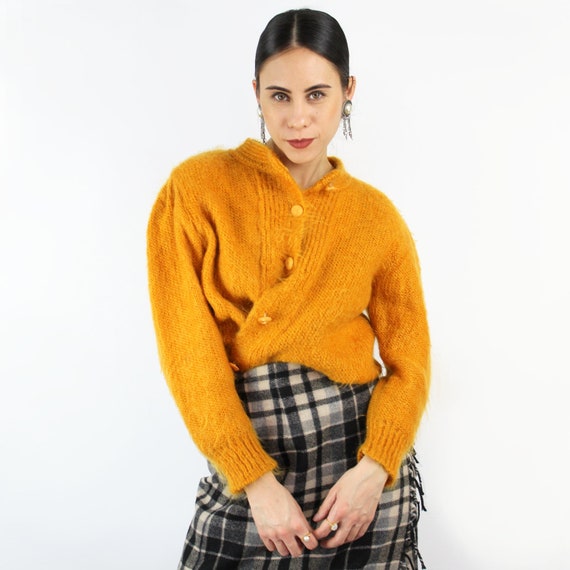 80s fuzzy mohair goldenrod sweater, Medium Large,