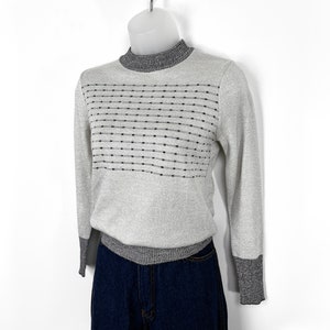 70s vintage silver Lurex crewneck knit top, XS Small, Sparkly Silver Top, 70s Ski Sweater, Holiday Sweater, NYE Outfit, New Years, Metallic